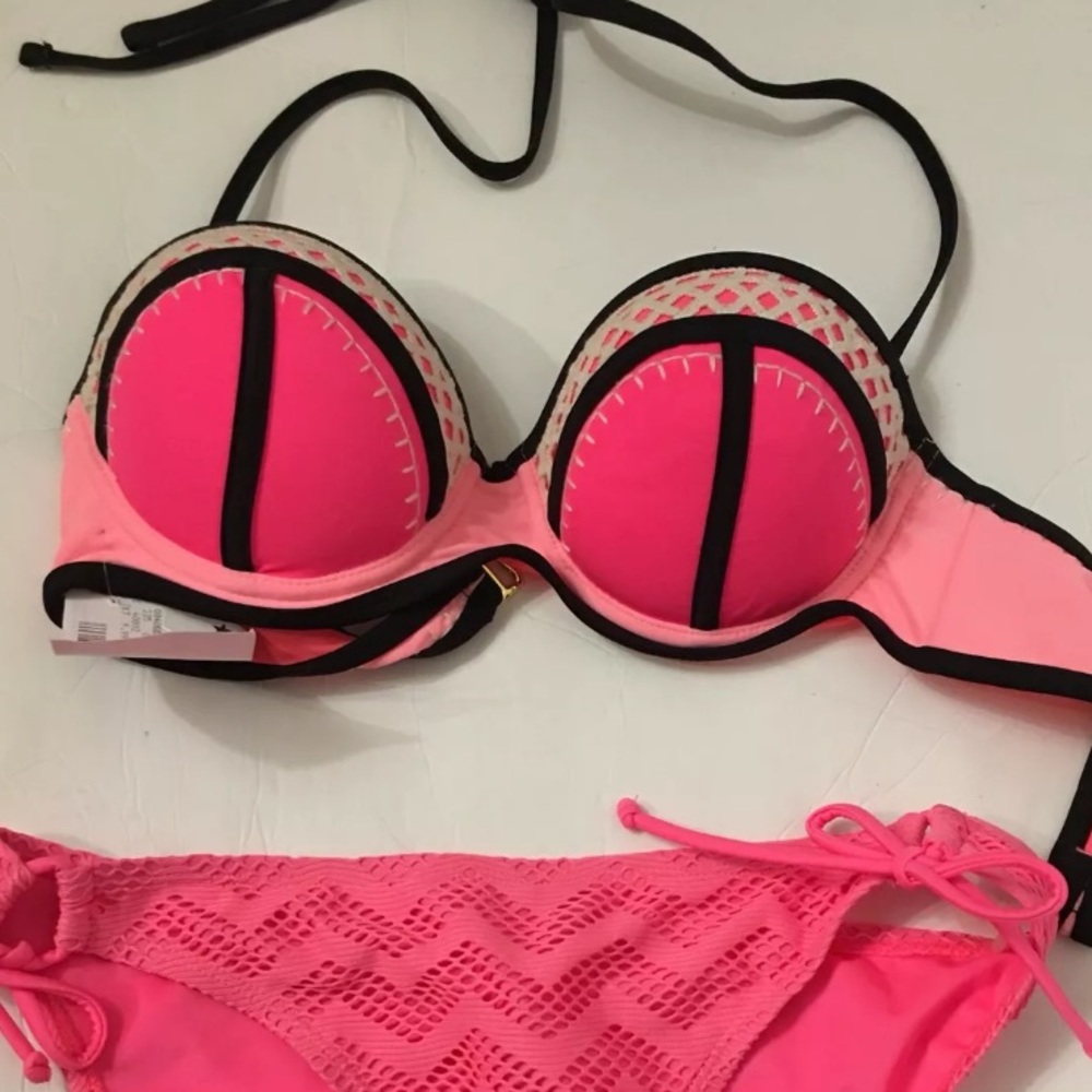 Hula Honey California Waves Two Piece Swimsuit Underwire Medium New Side Tie